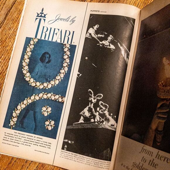 Life Magazine April 13, 1959 Complete - Spacemen, Teen Marriage, Unemployment - Picture 4 of 4